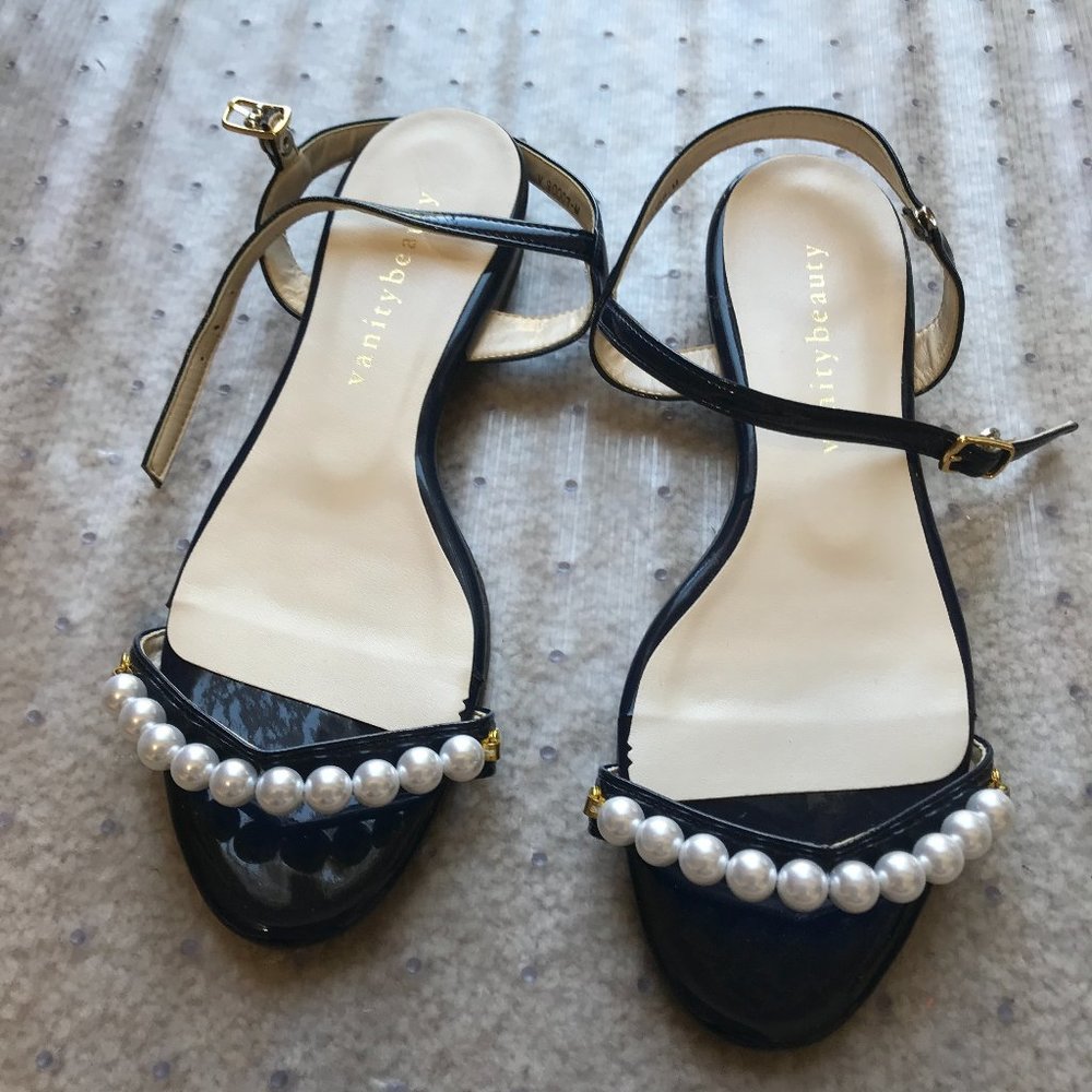 Vanity Beauty Japanese brand Navy sandals M
